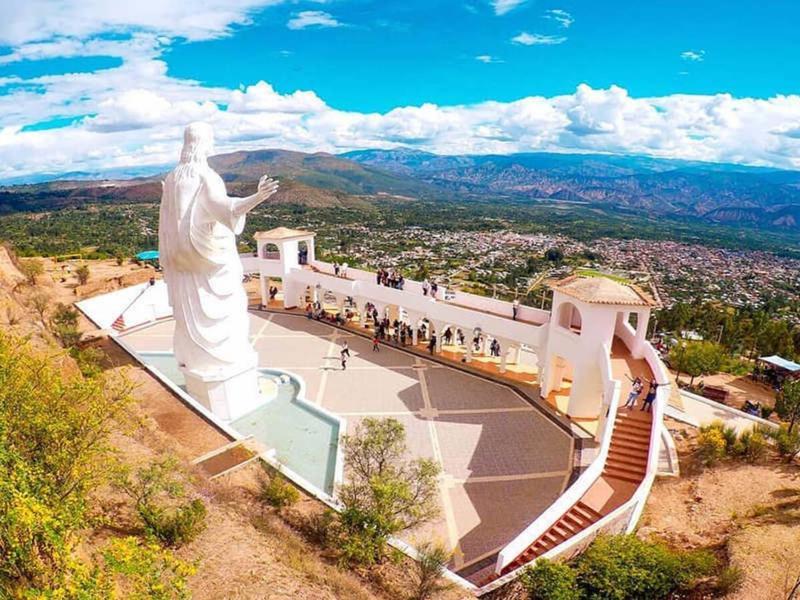 Su Majestad II Huanta ภายนอก รูปภาพ
